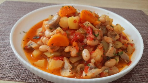 Летнее овощное рагу: полезное и вкусное блюдо на каждый день