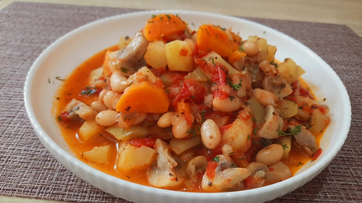 Летнее овощное рагу: полезное и вкусное блюдо на каждый день