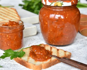 Лютеница: секреты вкусной болгарской закуски, которую легко приготовить дома