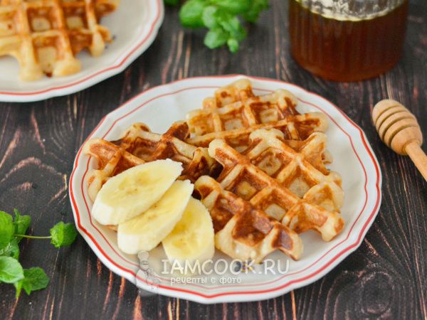 Сладкие завтраки с бананом: рецепты для всей семьи