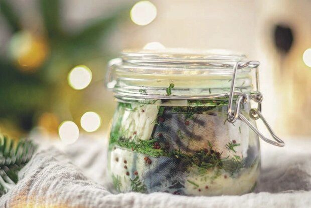 Скумбрия в пряном посоле: шаг за шагом