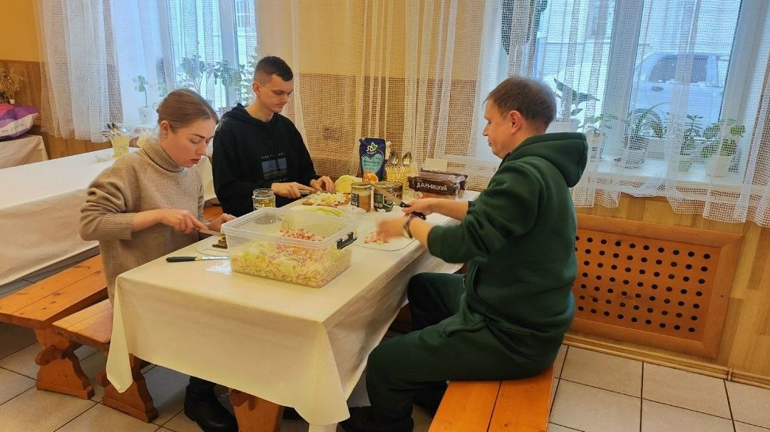 Добровольцы помогают бездомным: новый раунд благотворительности в Иванове