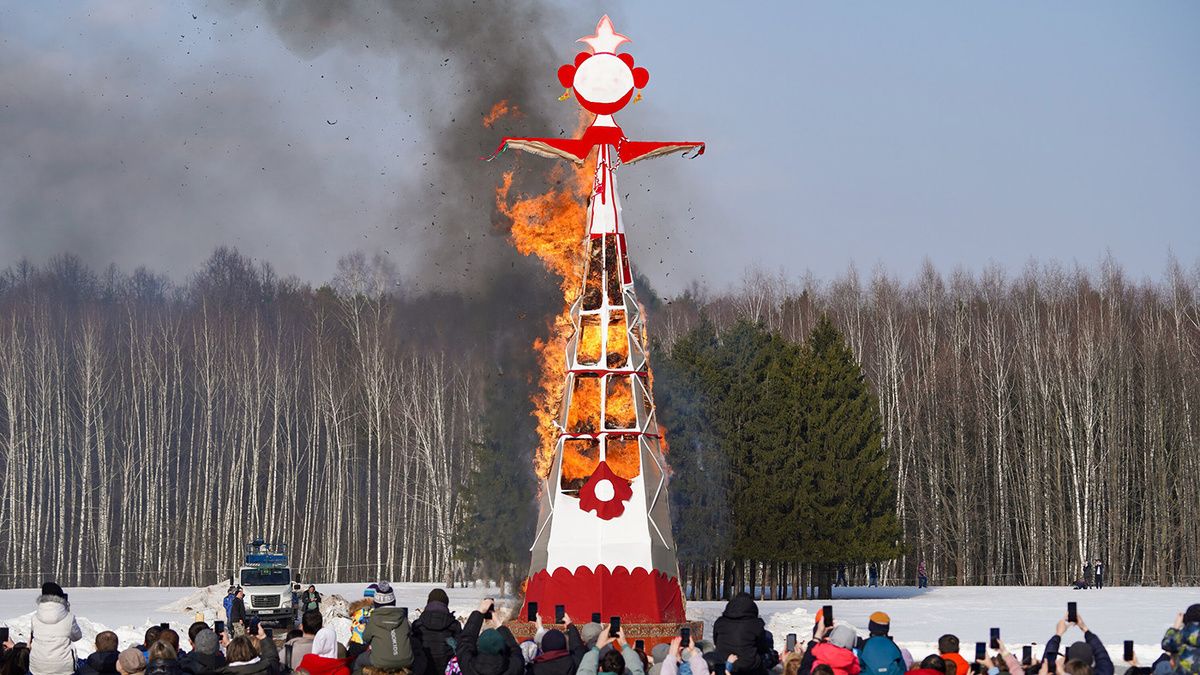 Прощеное воскресенье: традиции и символика последнего дня Масленицы
