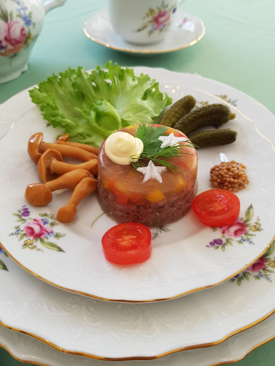 Праздничный студень из говядины