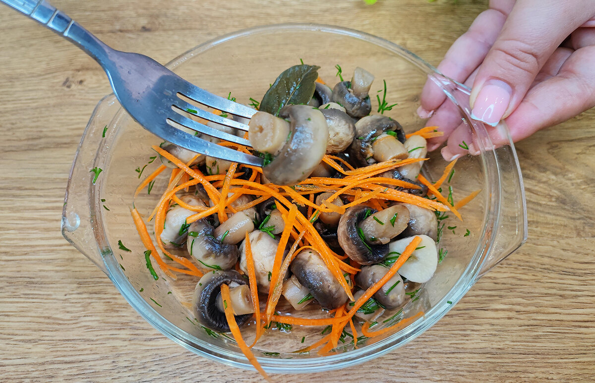 Вкусные маринованные грибы за считанные часы: идеальная закуска на праздничный стол