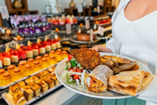 Как турецкие отели управляют продуктами со шведского стола