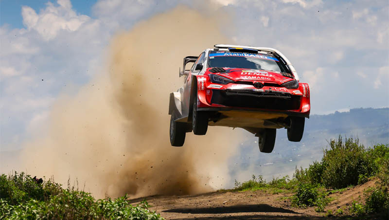 Сольберг сохраняет лидерство на Ралли Сафари, борьба накаляется