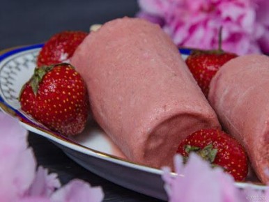 Домашнее мороженое из клубники