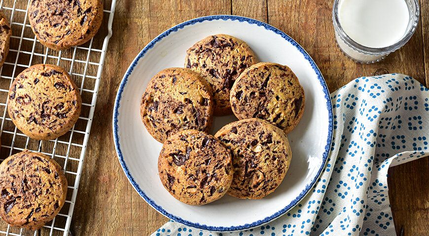 Ароматное печенье с шоколадными кусочками: секреты идеального десерта