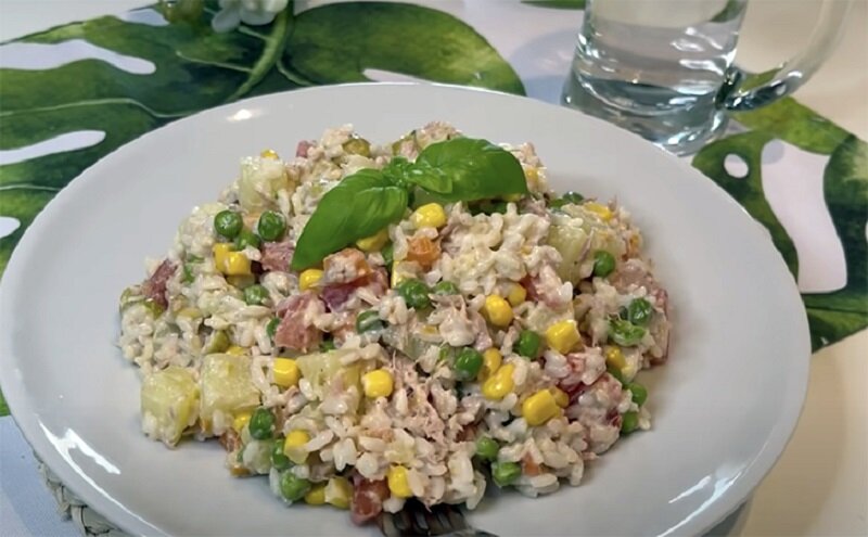 Необычный салат для любого стола: простота и вкус в одном