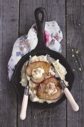 Нежные груши с кремом маскарпоне