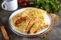 Вкусный рулет из слоеного теста: идеальная замена пицце