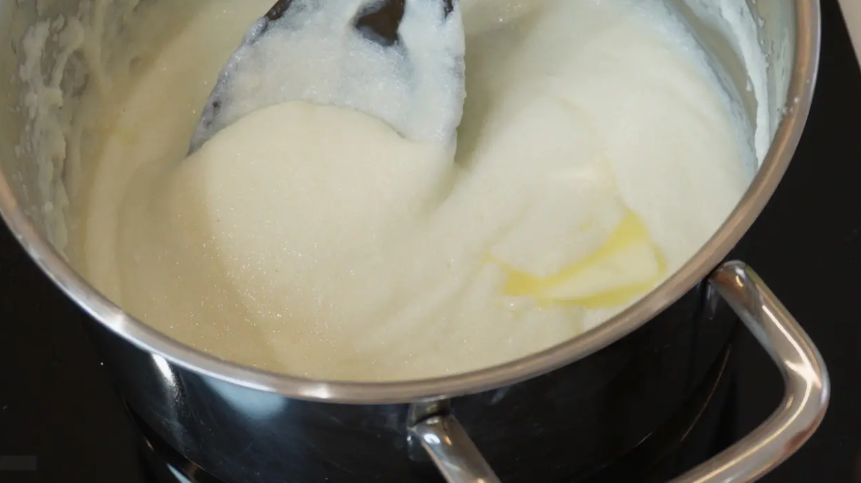 Идеальная манная каша: секреты приготовления без комочков и пленки