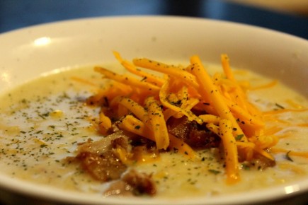 Сливочный суп с беконом и кукурузой: любимое зимнее угощение