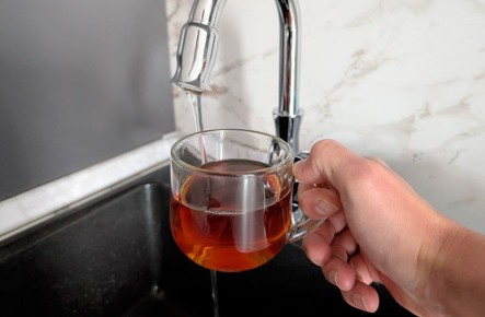 Почему разбавление чая холодной водой — распространенная ошибка, которую стоит избегать