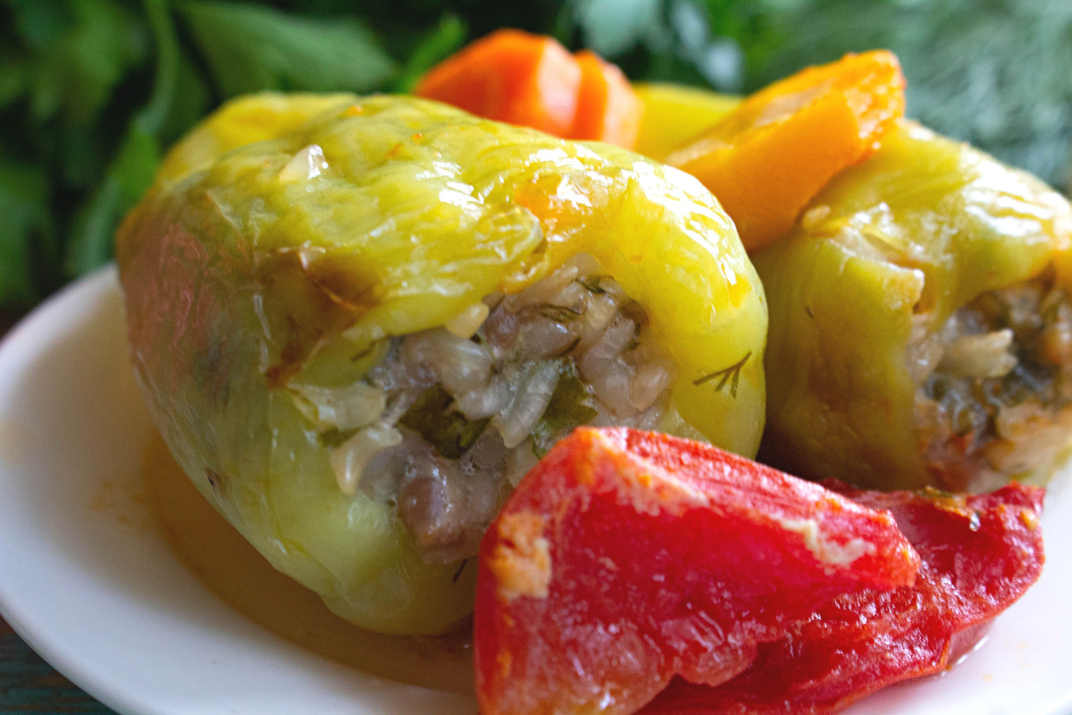 Фаршированные перцы с куриным фаршем: простое и вкусное решение для ужина