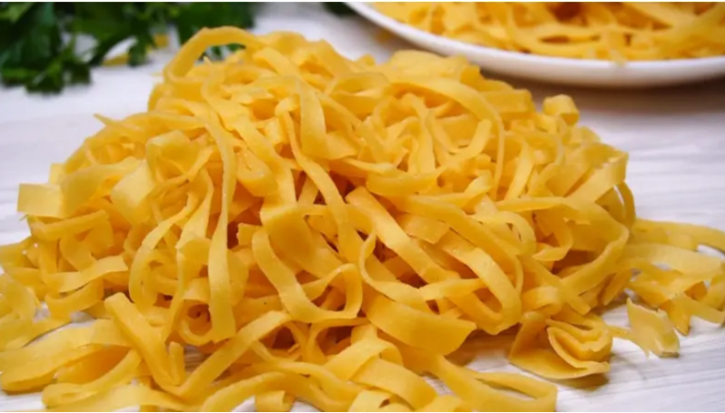 Что нужно знать о приготовлении домашней лапши: простой рецепт с секретами