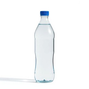 Сколько воды нужно пить осенью: советы диетологов