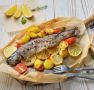 Запеченная форель с овощами в пергаменте