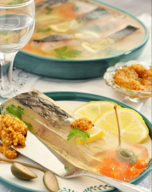 Как приготовить вкусное заливное из сазана: пошаговый гид