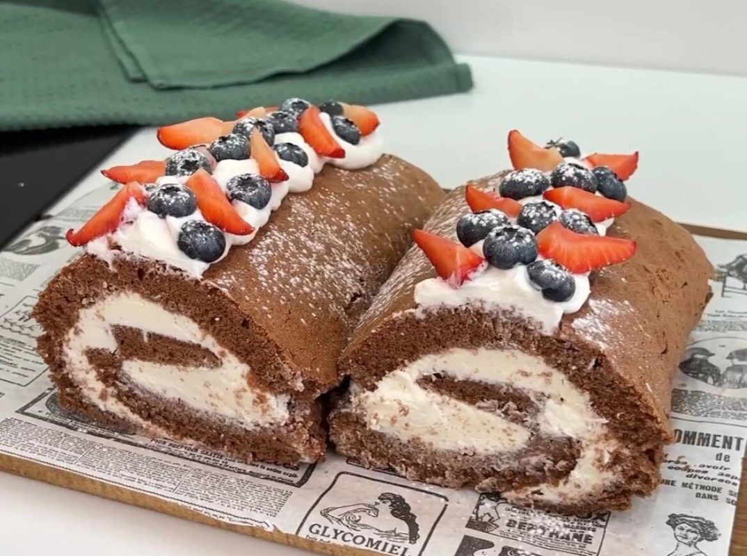 Легкий и вкусный ПП рулет: насладитесь сладостями без лишних калорий