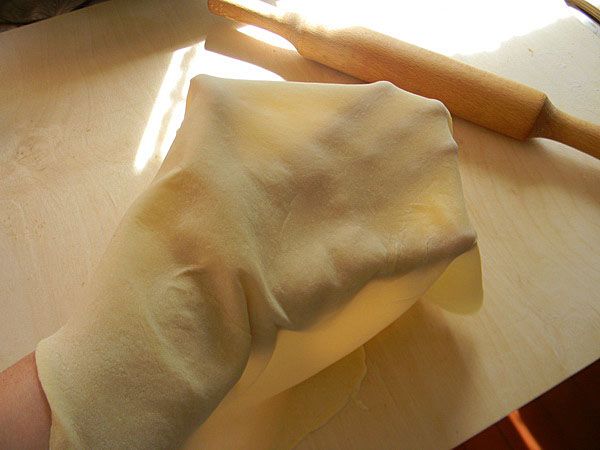 Ностальгия по детству: как приготовить домашнюю лапшу с куриными потрошками