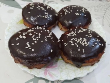 Вафли с черной смородиной: домашний десерт в шоколадной глазури