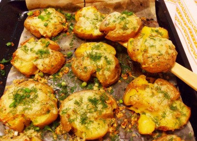 Запеченный картофель: уютный рецепт против осенней хандры