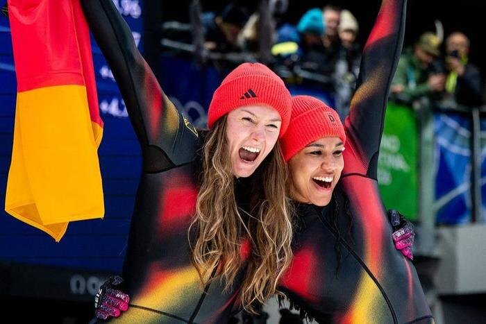 Золотой двойной триумф: немецкие бобслеистки Нольте и Леви завоевали олимпийские медали
