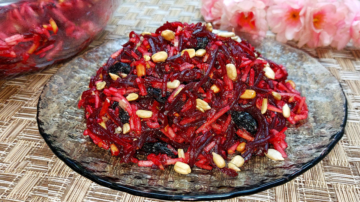 Салат из свеклы: быстро, вкусно и без майонеза! Идеально для поста