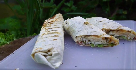 Почему рыбная шаурма на природе – это просто шедевр