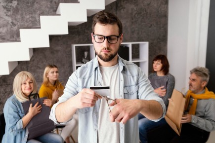 Потребительский кредит для погашения долгов: стоит ли идти на риск?