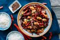Курицу по-чунцински можно легко приготовить дома