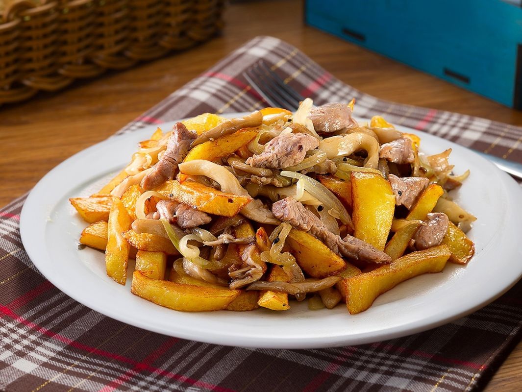 Непревзойденный жареный картофель с мясом: секреты вкусного приготовления